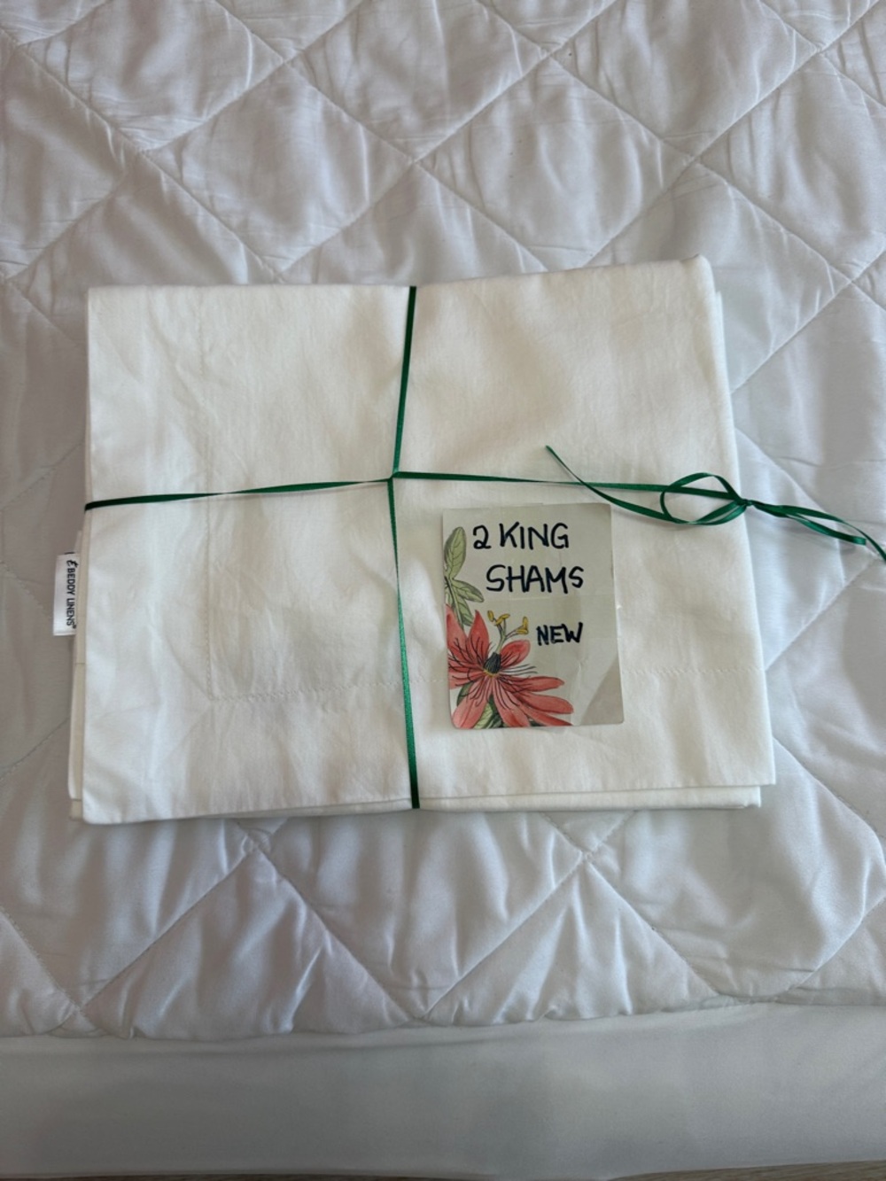 two king shams white 100 % egyptian cotton